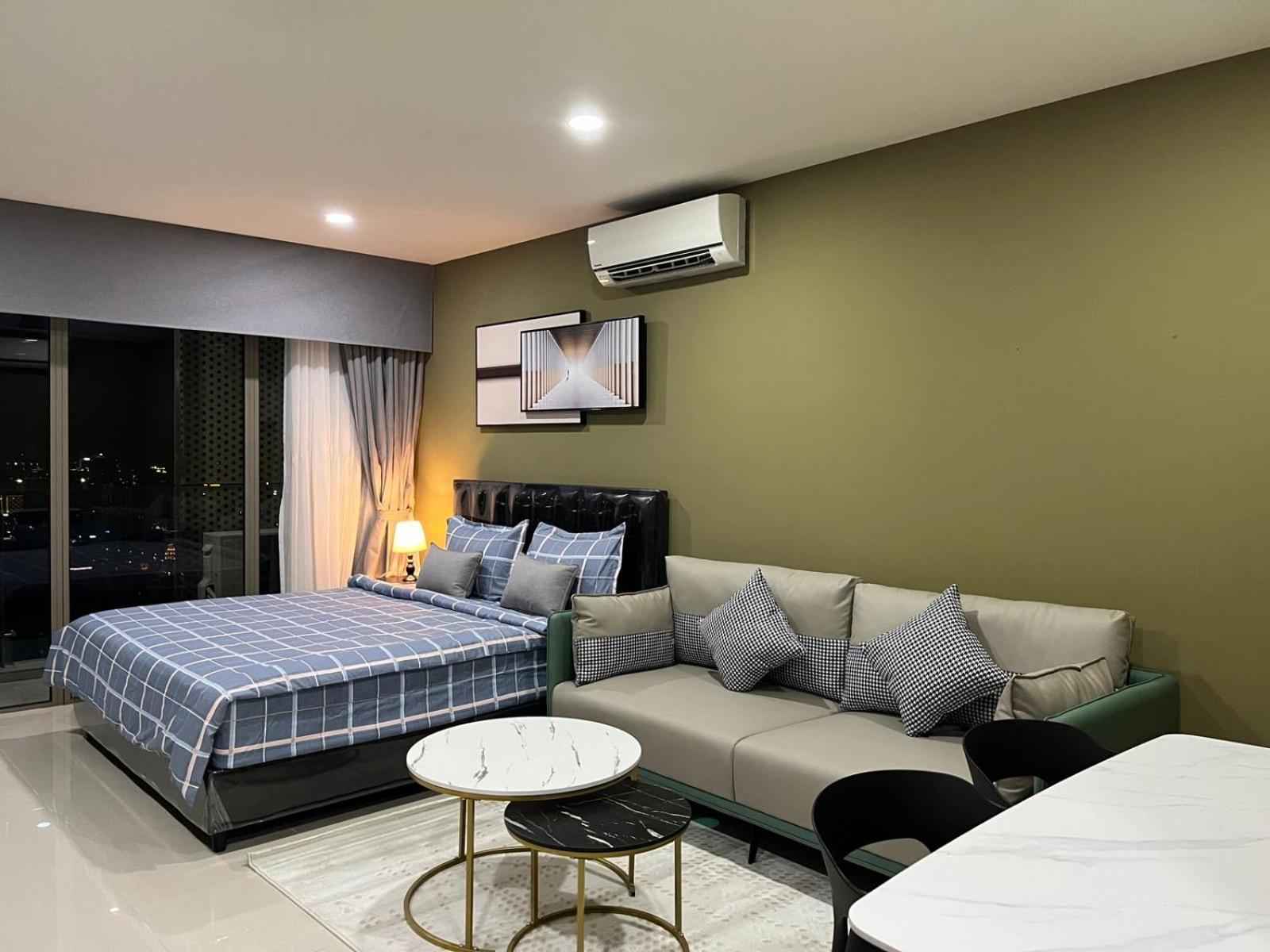 Impian II - The Peak Residence Phnom Penh Exterior photo